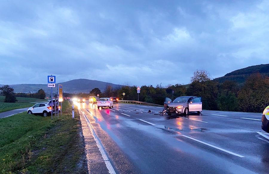 Vorfahrt Missachtet Drei Verletzte Bei Abbiege Crash An Der Mosel