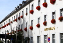 Die Öffnungszeiten der Behörden an den tollen Tagen