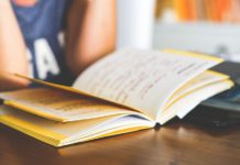 „Medienkisten für Flüchtlinge“ – Deutsch lernen mit sprechenden Büchern