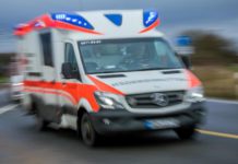 Drei Verletzte bei Zusammenstoß auf Landstraße