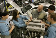 MINT-Berufe hautnah erleben – Unternehmensbesuch für Mädchen bei GKN Driveline Trier