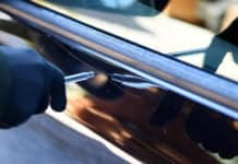 Reifen zerstochen, Lack zerkratzt: Zeugenaufruf nach mutwilliger Zerstörung in Kernscheid