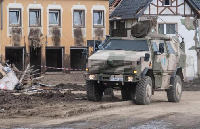 bundeswehr-hochwasserkatastrophe-dpa