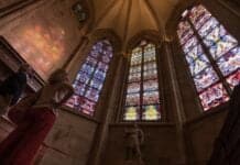 Abtei Tholey: Immer mehr Besucher wollen Richter-Fenster sehen