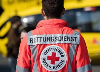 Hubschraubereinsatz nach Auffahr-Crash am Stauende: Vier Verletzte auf A1 bei Hasborn