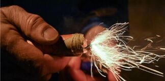 Böller-Attacke am Bahnhof: Explosion direkt vor dem Gesicht einer Frau!