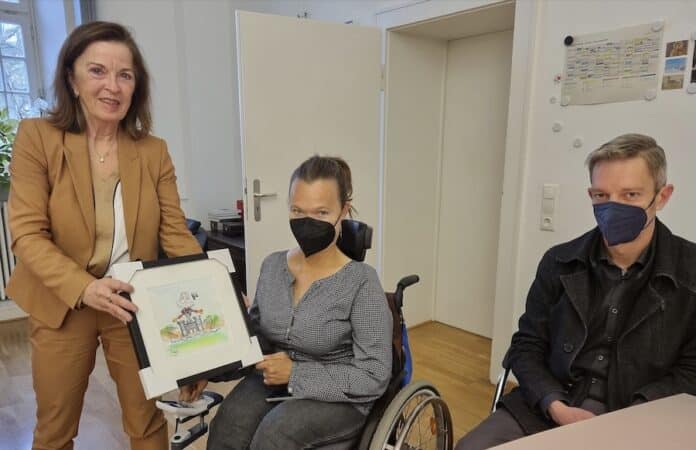 Ehrung_Nancy_Poser_Presseamt_Trier_gesichert_am_11.4.2022