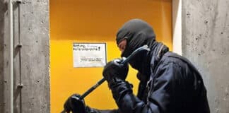 Fenster im Kellerbereich eingeschlagen: Einbruch in Einfamilienhaus in Wittlich