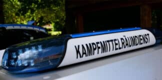 Weltkriegsbombe in Prüm gefunden Einsatzfahrzeug Kampfmittelräumdienst