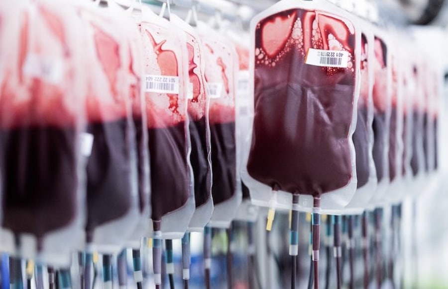 Geringe-Reserven-DRK-ruft-zum-Blutspenden-rund-um-die-Feiertage-auf