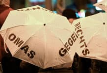 Rheinland-pfälzische “Omas gegen rechts” erhalten Regine-Hildebrandt-Preis 2021