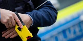 Wohnung verwüstet: Polizei stoppt Randalierer mit Elektroschock