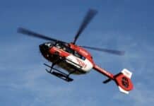 Crash beim Überholen: Biker lebensgefährlich verletzt