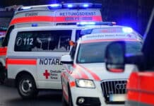 Pfefferspray-Attacke: Rund 20 Menschen an Schule vom Rettungsdienst behandelt