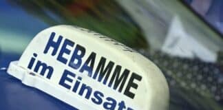 Saar-Landtag: Ausländische Hebammen dürfen einfacher im Saarland arbeiten