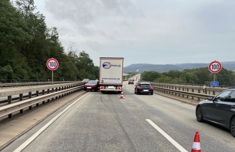 Update LKW übersieht PKW am Dreieck Moseltal PKW durch Kollision