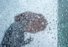 ++ Regen, Schnee, kurze Gewitter: Wechselhaftes Wetter in der Region ++