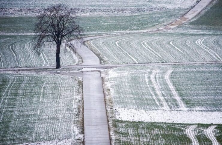 Wintereinbruch zum Wochenstart: Glättegefahr in der Nacht – Schneefall ab 600 Metern!