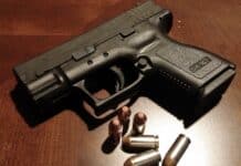 Trier: Messer und geladene Pistole dabei — Prozess wegen räuberischen Diebstahls