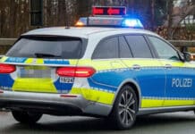 Transporter rast in Stauende – Sieben Verletzte auf B9