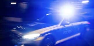 Brutale Attacke auf Parkplatz: Mehrere Täter prügeln auf Ordnungsdienst-Mitarbeiter ein