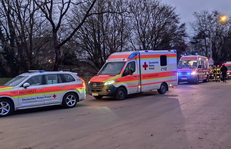 Trier-Schwimmende-Person-in-der-Mosel-gemeldet-Gro-einsatz-der-Rettungskr-fte