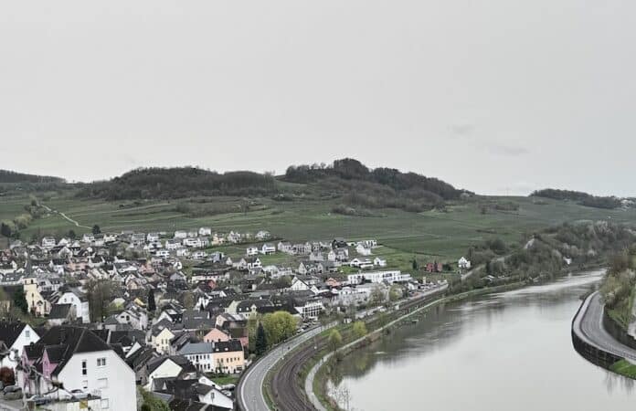 Blick auf den Ort Nittel.