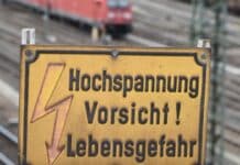 Bundespolizei Trier: Mann klettert auf Oberleitung — schwerstverletzt durch Stromschlag Warnung vor Hochspannung an Bahngleisen