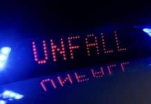 ++ Aktuell: Vollsperrung auf der A3 – LKW durchbricht Mittelschutzplanke ++