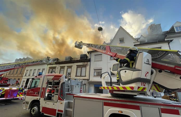 Dachstuhlbrand in der Saarstraße Trier