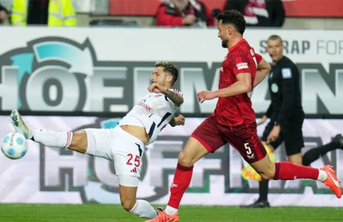 Spielszene FCK gegen Fortuna Düsseldorf