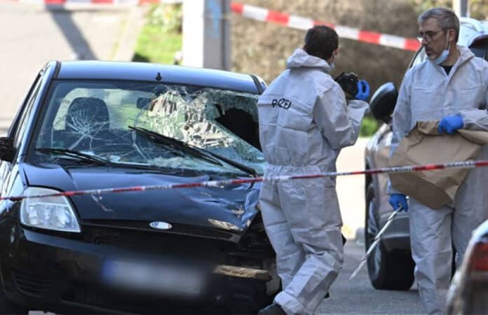 Mannheim: Fahrzeug, mit dem ein Mann in eine Menschenmenge in Mannheim gefahren ist.