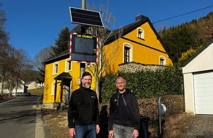 Neue Geschwindigkeitsanzeige in Übereisenbach