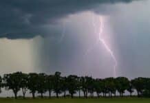 ++ Region: Wetterumschwung bringt Schauer und Gewitter zum Wochenstart ++