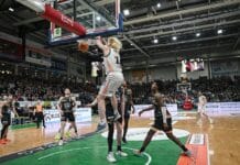 Basketball: Fan-Liebling Marten Linßen bleibt bei Aufstieg ein Gladiator