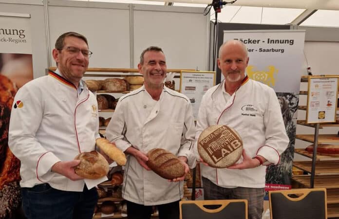 Brotprüfung auf der Ökomesse Trier
