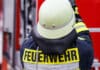 Trier: Zimmerbrand in Mariahof – Feuerwehr rückt in die Greiffenklaustraße aus Ein Feuerwehrmann im Einsatz