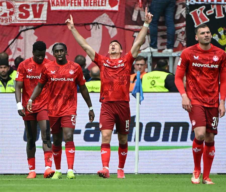 Jubelnde Spieler vom 1. FC Kaiserslautern