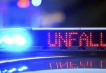 Auto überschlägt sich – Insassen flüchten zunächst