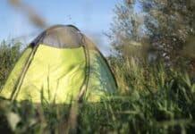 Trübes Wetter sorgt für Stornierungen auf Campingplätzen in Rheinland-Pfalz