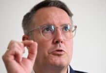 VOR MPK: Schweitzer drängt auf Änderungen bei Bund-Länder-Finanzen