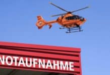 Fünf Autos krachen auf A3 zusammen: Frau mit Hubschrauber ins Krankenhaus gebracht