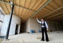 Tufa-Anbau: Olewiger fand mit „Tufatopolis“ zum Handwerker-Beruf