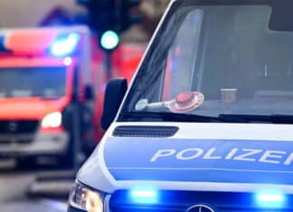 Trotz schwerer Kopfverletzung: Radfahrer lehnt nach Unfall Hilfe ab – Polizei greift ein
