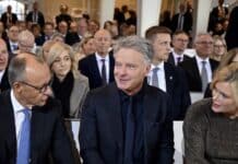 Politik trifft Unterhaltung: Promi-Paar Pilawa und Klöckner gemeinsam beim Einheitsfest