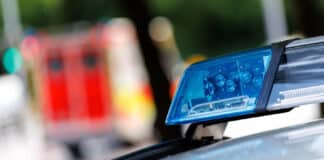 Trier: Schwerer Crash an den Kaiserthermen – Zwei Verletzte Blaulicht auf einem Polizeiwagen