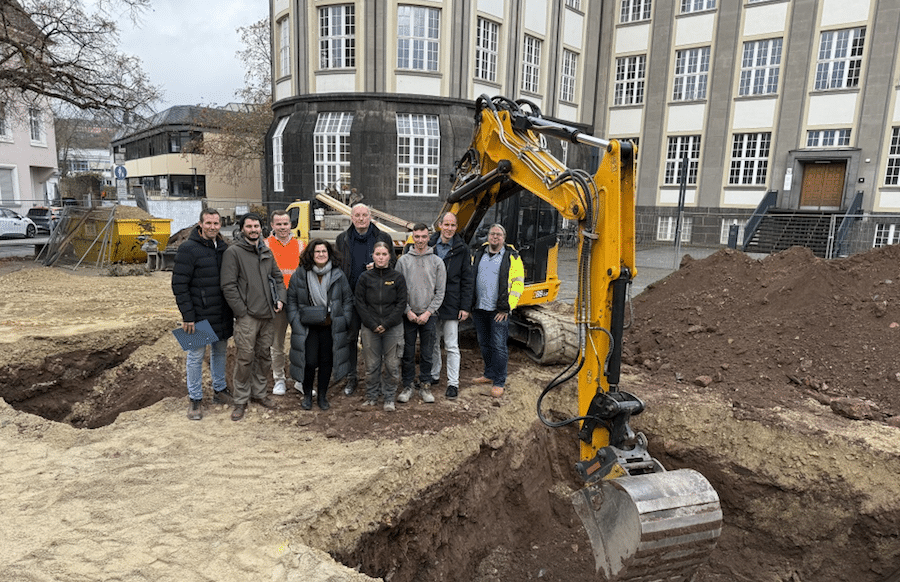 Trier-Aus-Schotter-wird-Schatten-Paulusplatz-wird-gr-ne-Klimaoase