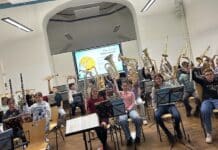 Wittlich: Bläserklasse des Peter-Wust-Gymnasiums stellt sich vor – Musik und Gemeinschaft
