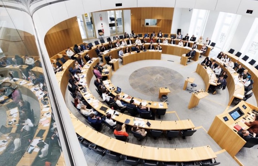 RLP-Landtag-beschlie-t-Milliarden-Offensive-und-Erleichterung-f-r-ausl-ndische-Fachkr-fte