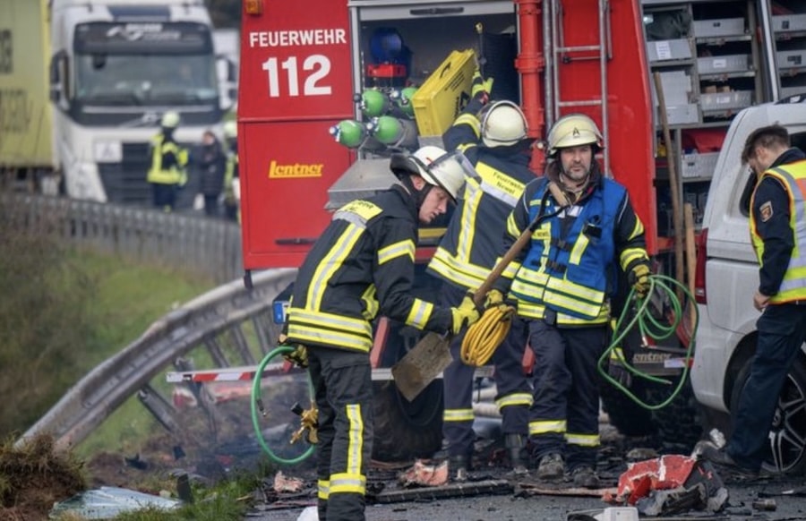 -Update-Vier-Tote-bei-schwerem-Unfall-auf-B51-darunter-ein-Kind-7-